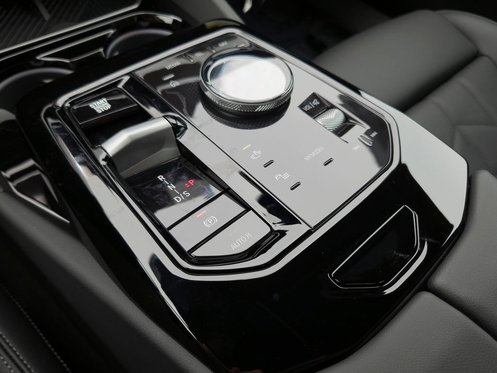 New 2027 BMW 530i w/ M Sport Package RWD image 10