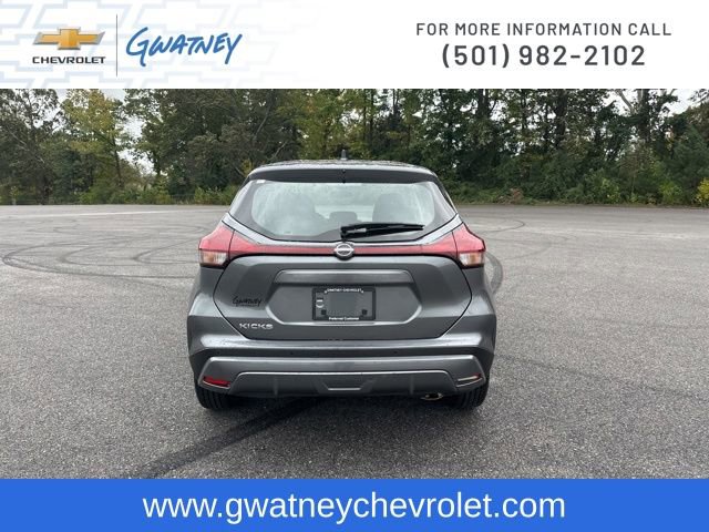 Used 2024 Nissan Kicks S image 6