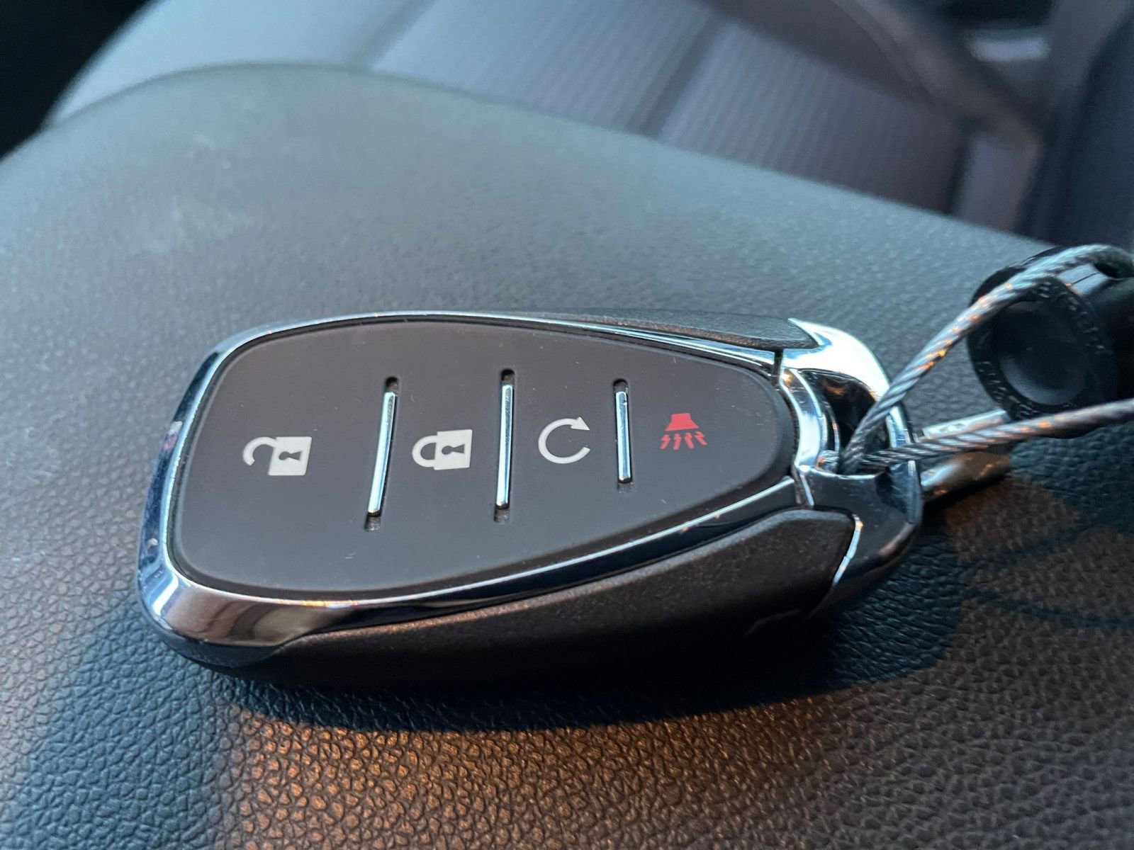 Used 2025 Chevrolet Trax LT w/ LT Convenience Package image 22