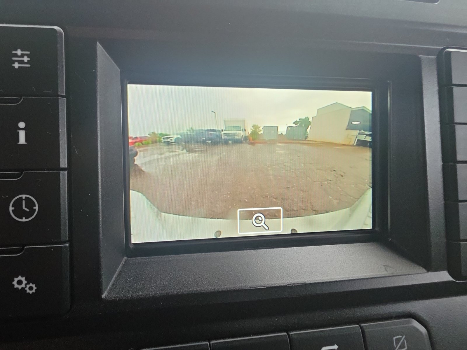 Used 2022 Ford F250 XL w/ STX Appearance Package RWD image 18