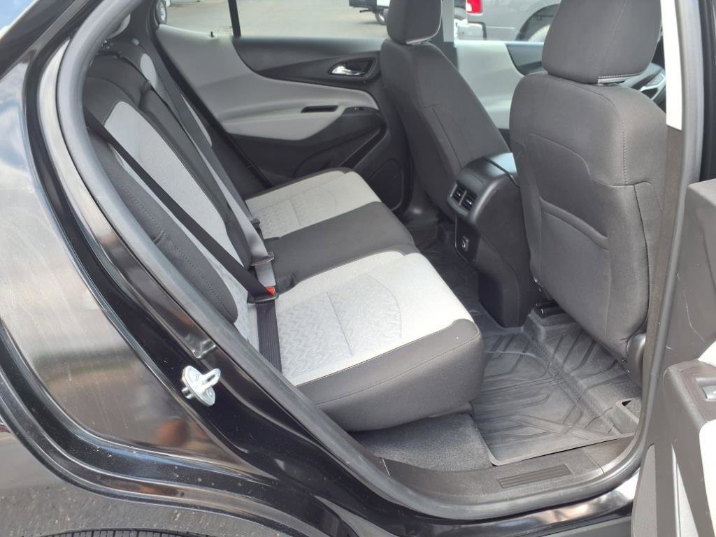 Used 2022 Chevrolet Equinox LS w/ LS Convenience Package image 28