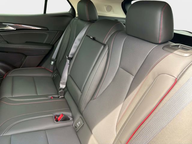 Used 2022 Buick Envision Essence w/ Sport Touring Package FWD image 12