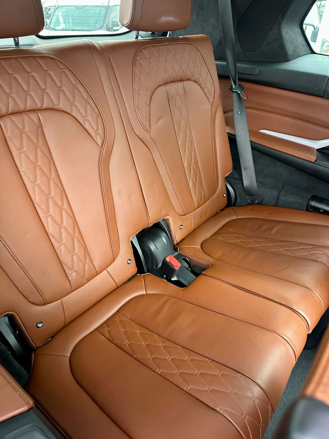 Used 2021 BMW X7 M50i w/ Dynamic Handling Package image 11