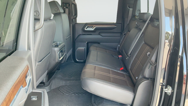 Used 2025 Chevrolet Silverado 2500 High Country w/ High Country Premium Package AWD/4WD image 21