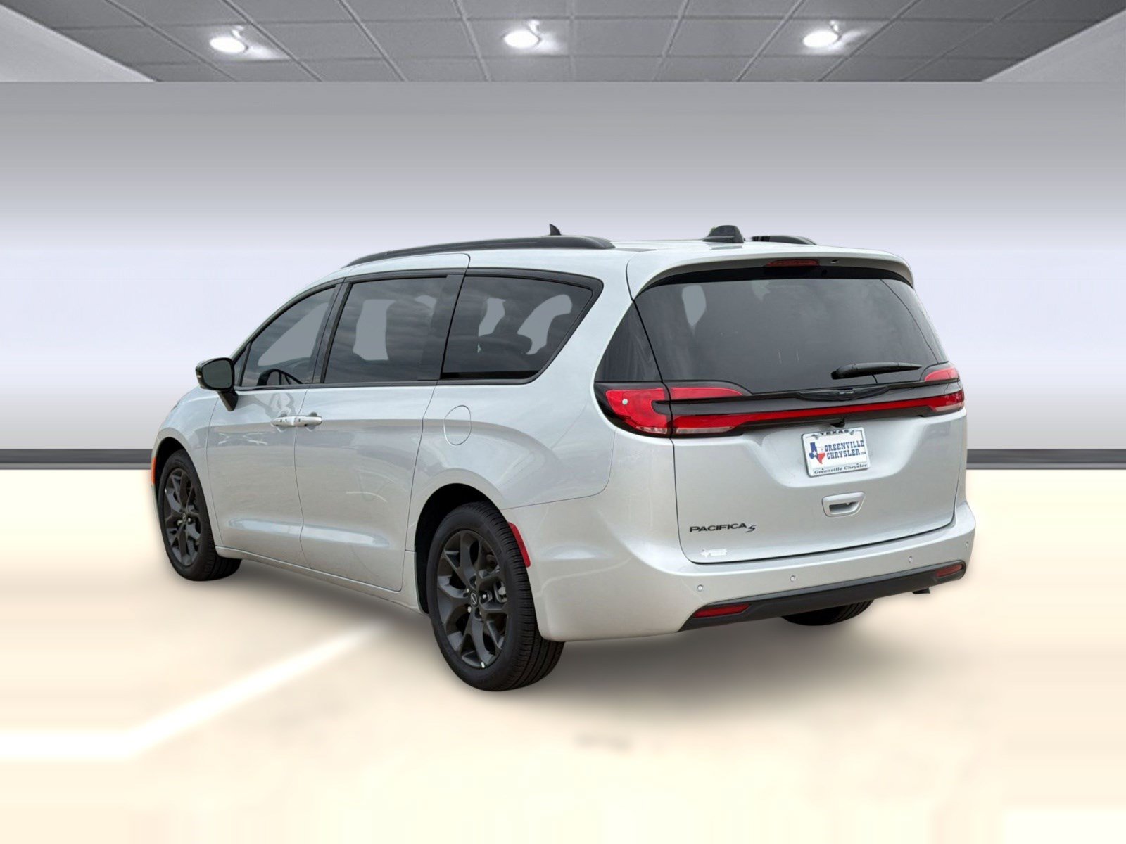 New 2026 Chrysler Pacifica Select w/ S Appearance Package FWD image 3
