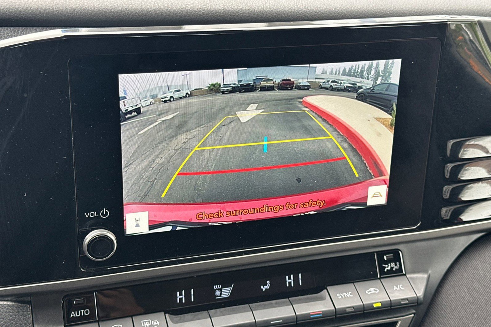 Used 2025 Toyota Camry LE image 18