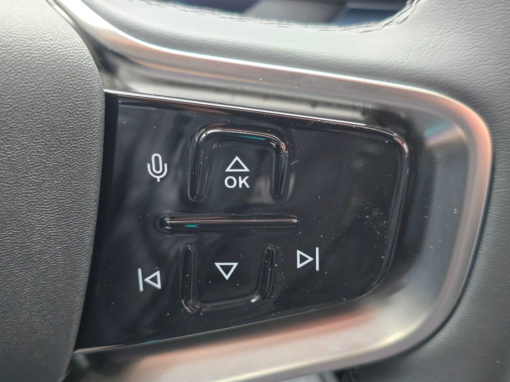 New 2026 Volvo EX30 Plus w/ Climate Package RWD image 31