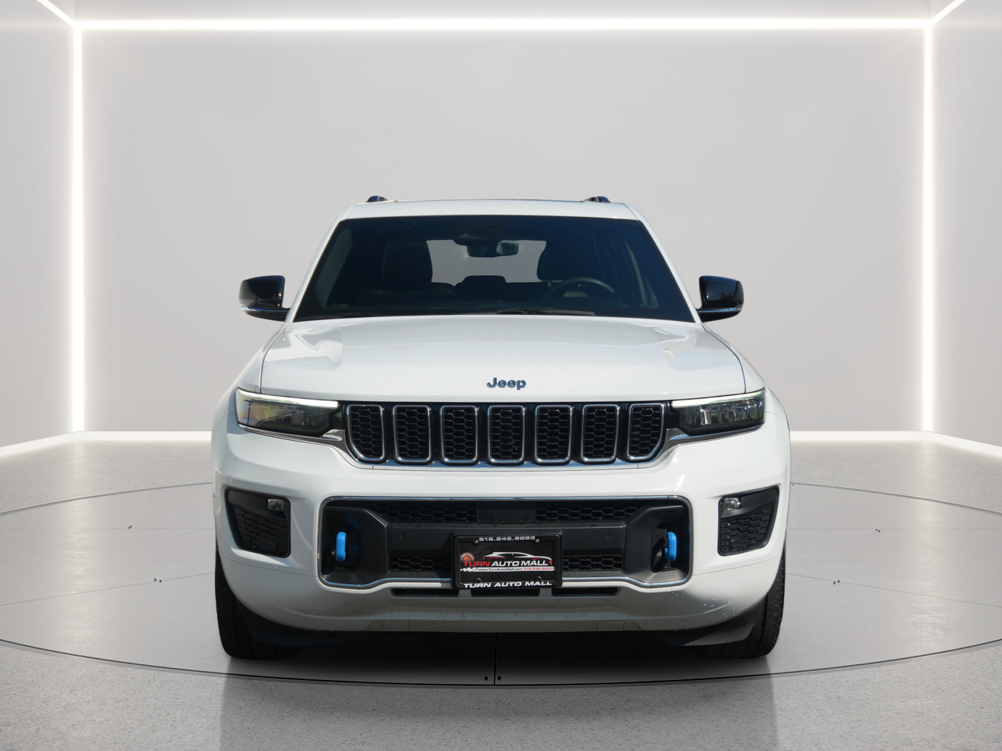 Used 2022 Jeep Grand Cherokee Overland 4xe AWD/4WD image 8