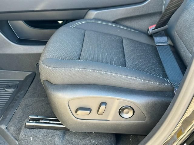 New 2026 Chevrolet Traverse LT w/ LPO, Floor Liner Package FWD image 11