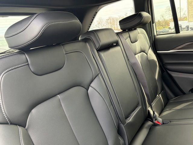 New 2026 Jeep Grand Cherokee Limited AWD/4WD image 34