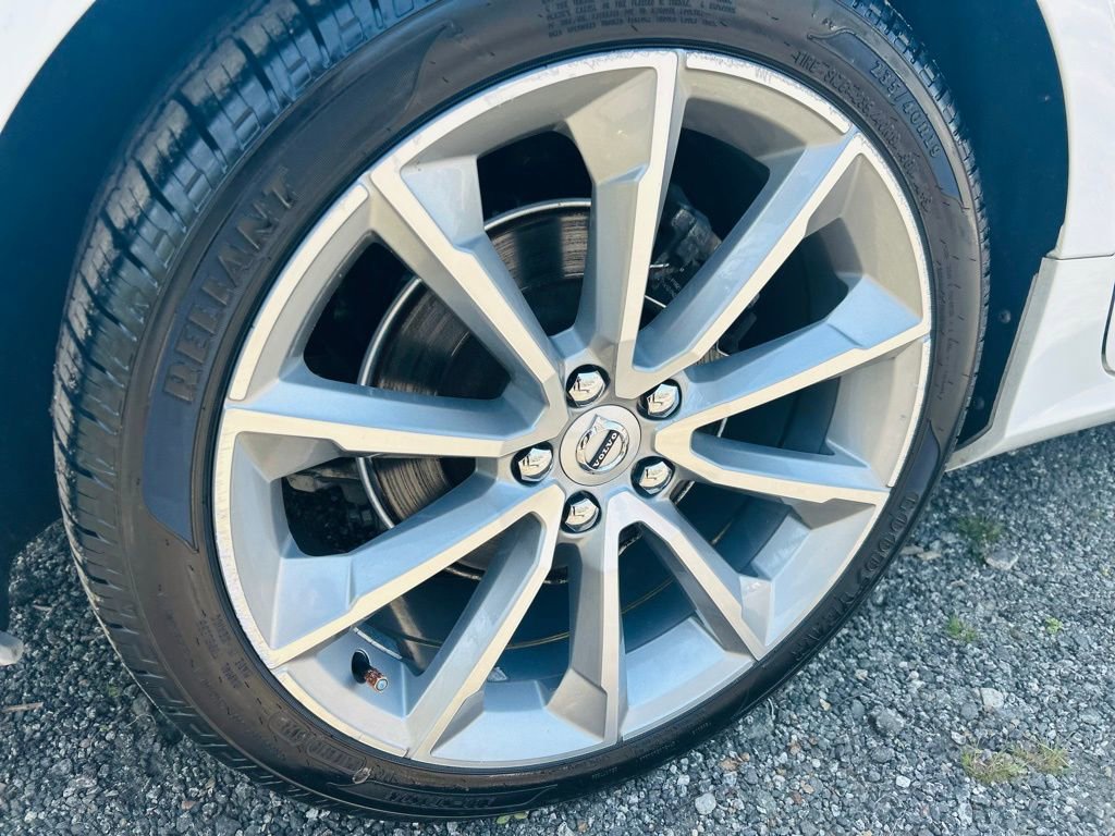 Used 2020 Volvo S60 T5 Momentum image 19