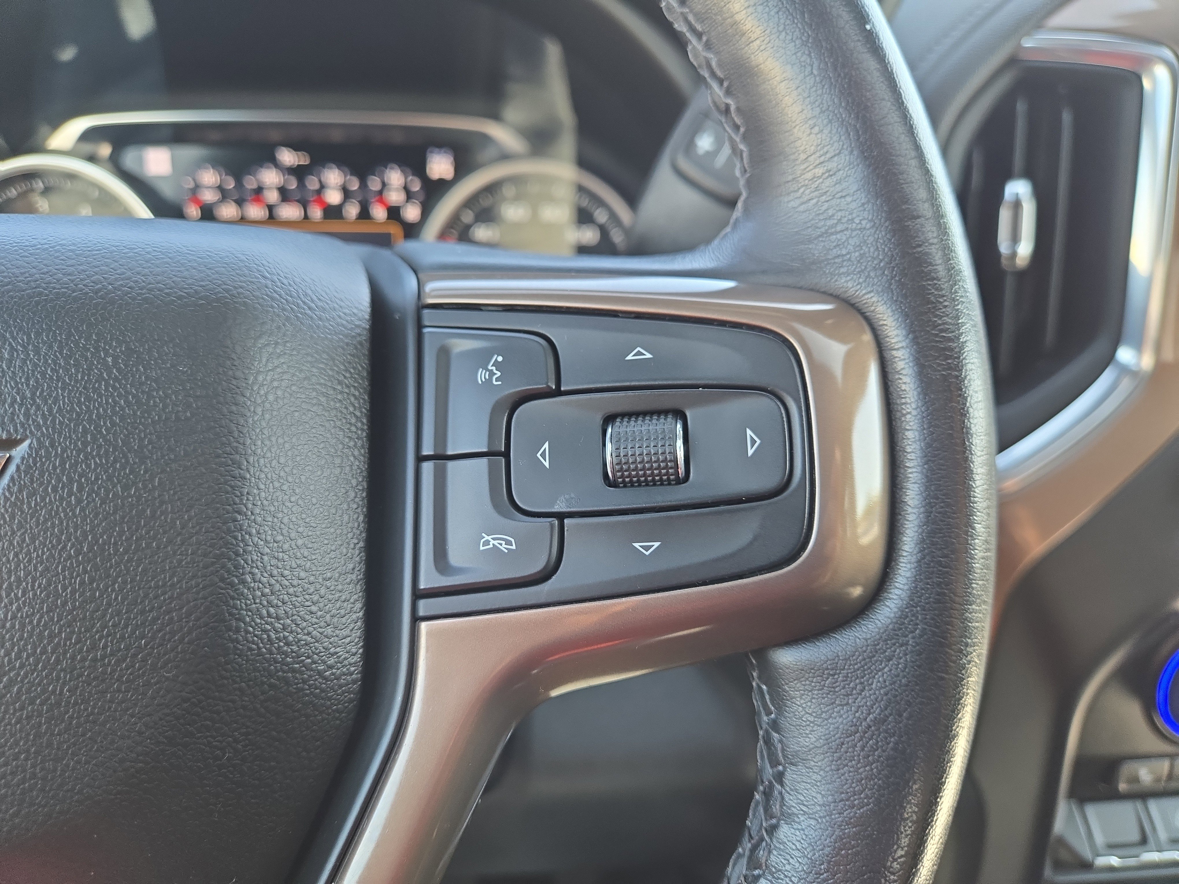 Used 2022 Chevrolet Silverado 2500 High Country w/ Z71 Off-Road Package image 19