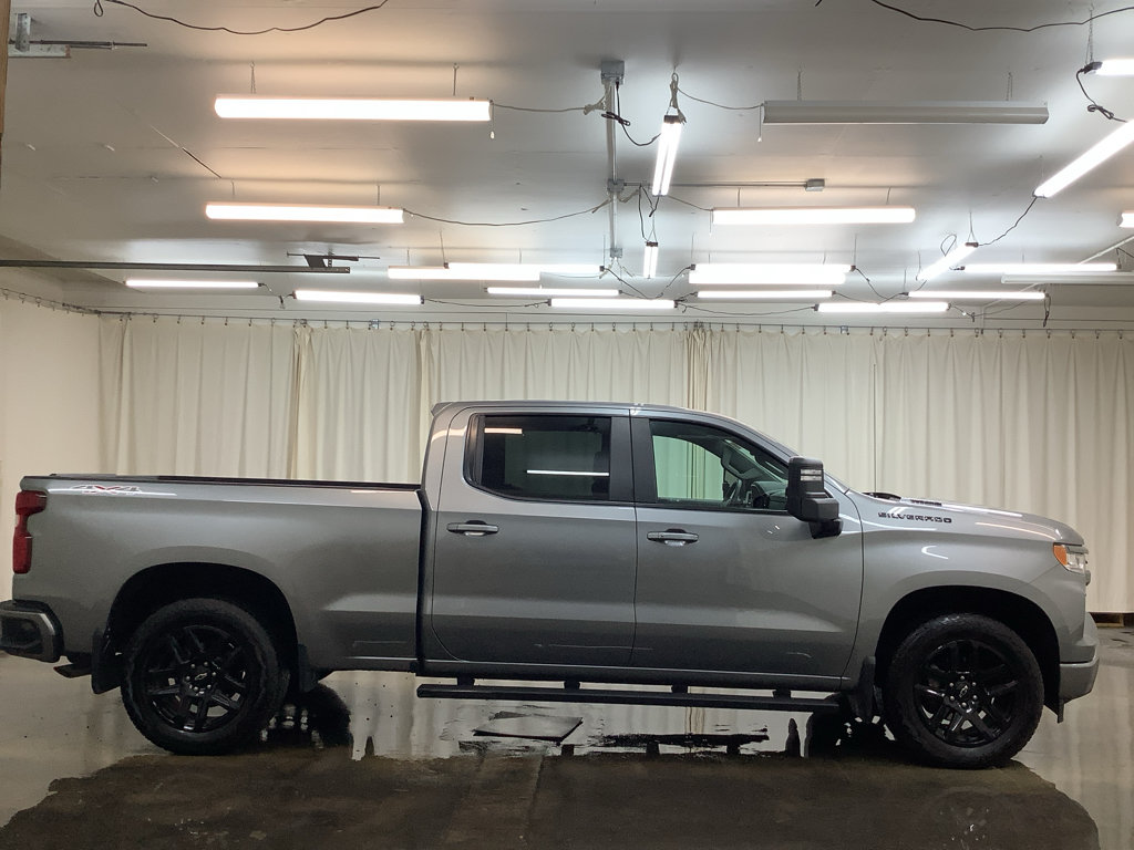 Used 2024 Chevrolet Silverado 1500 RST w/ Max Trailering Package AWD/4WD image 4