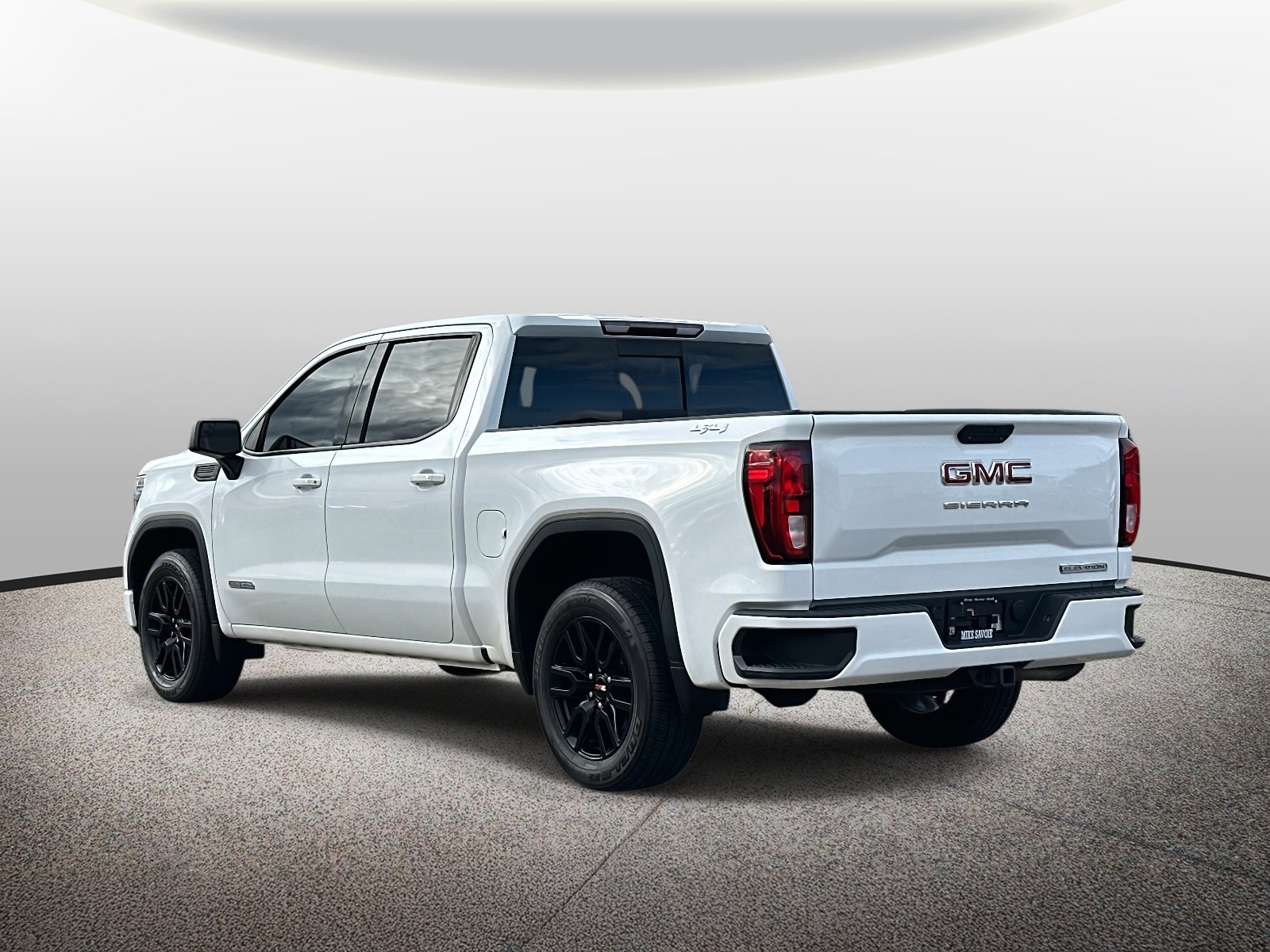 Used 2020 GMC Sierra 1500 Elevation w/ Elevation Value Package image 4