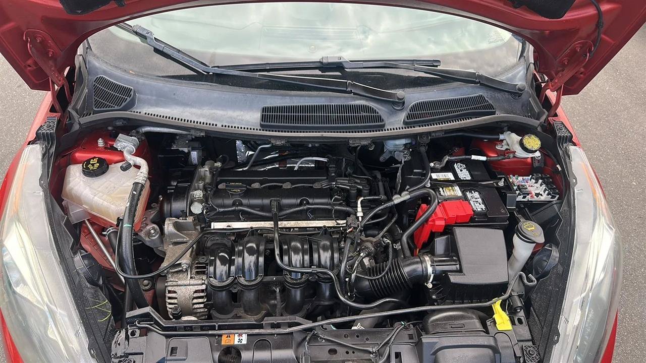 Used 2018 Ford Fiesta SE FWD image 40