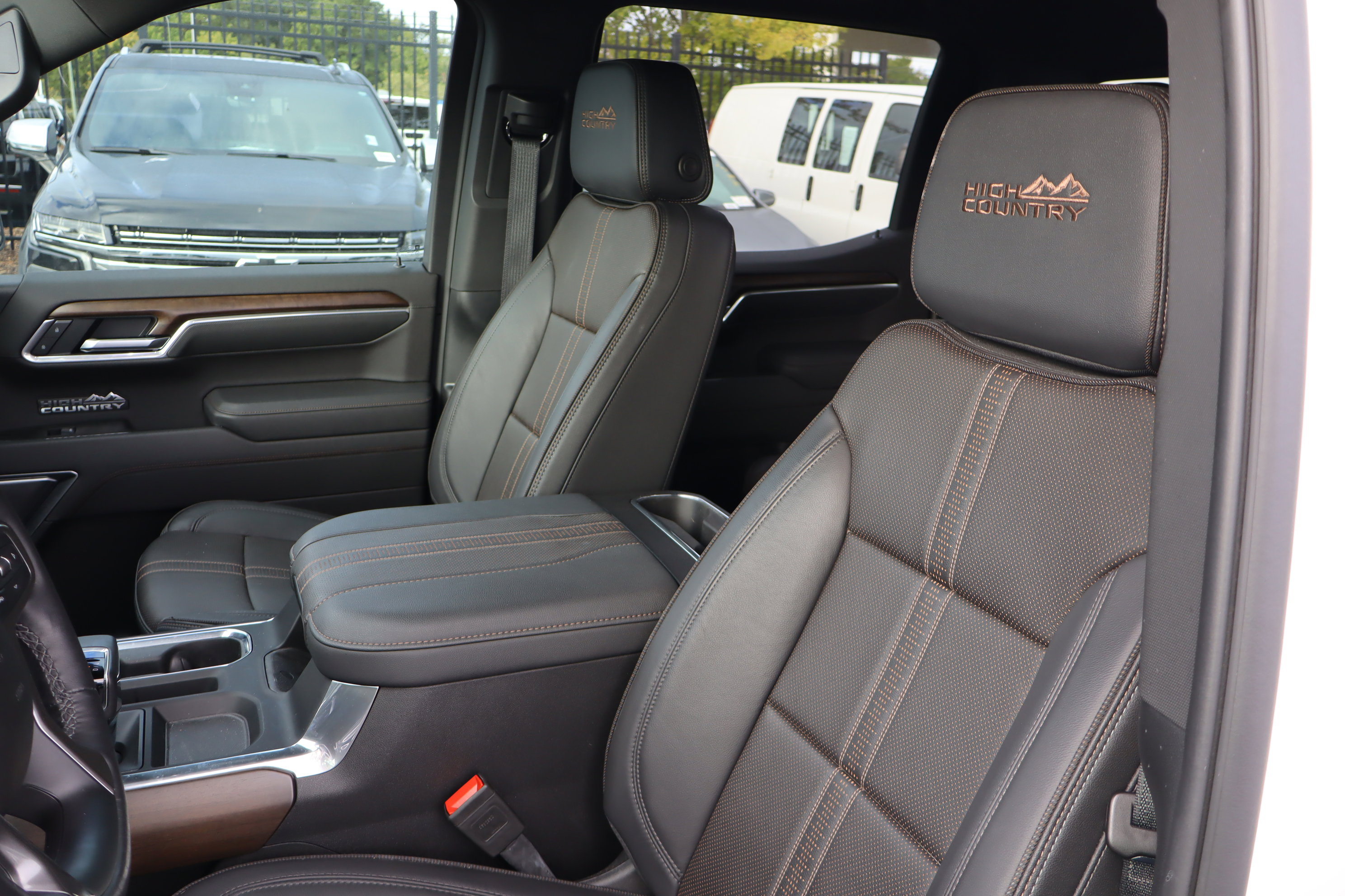 Certified 2025 Chevrolet Silverado 1500 High Country image 21