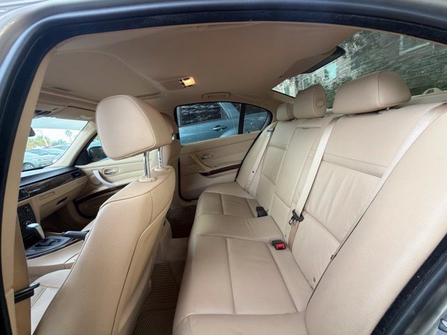 Used 2010 BMW 328i Sedan RWD image 11
