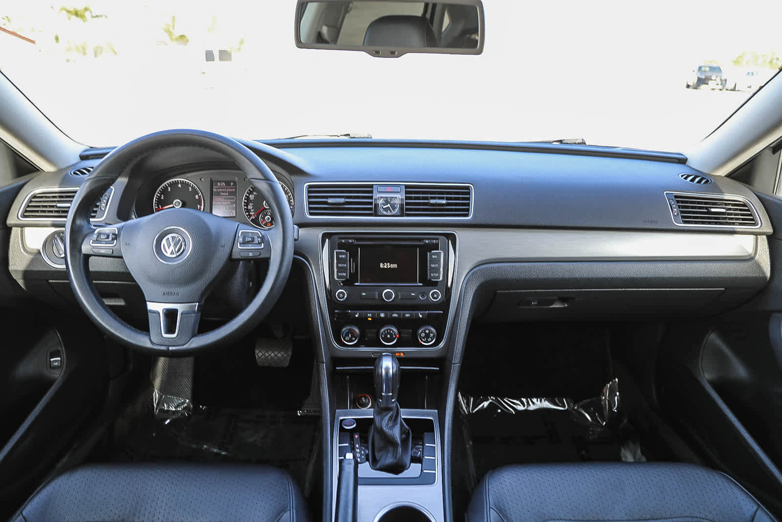 Used 2014 Volkswagen Passat 1.8T SE FWD image 12