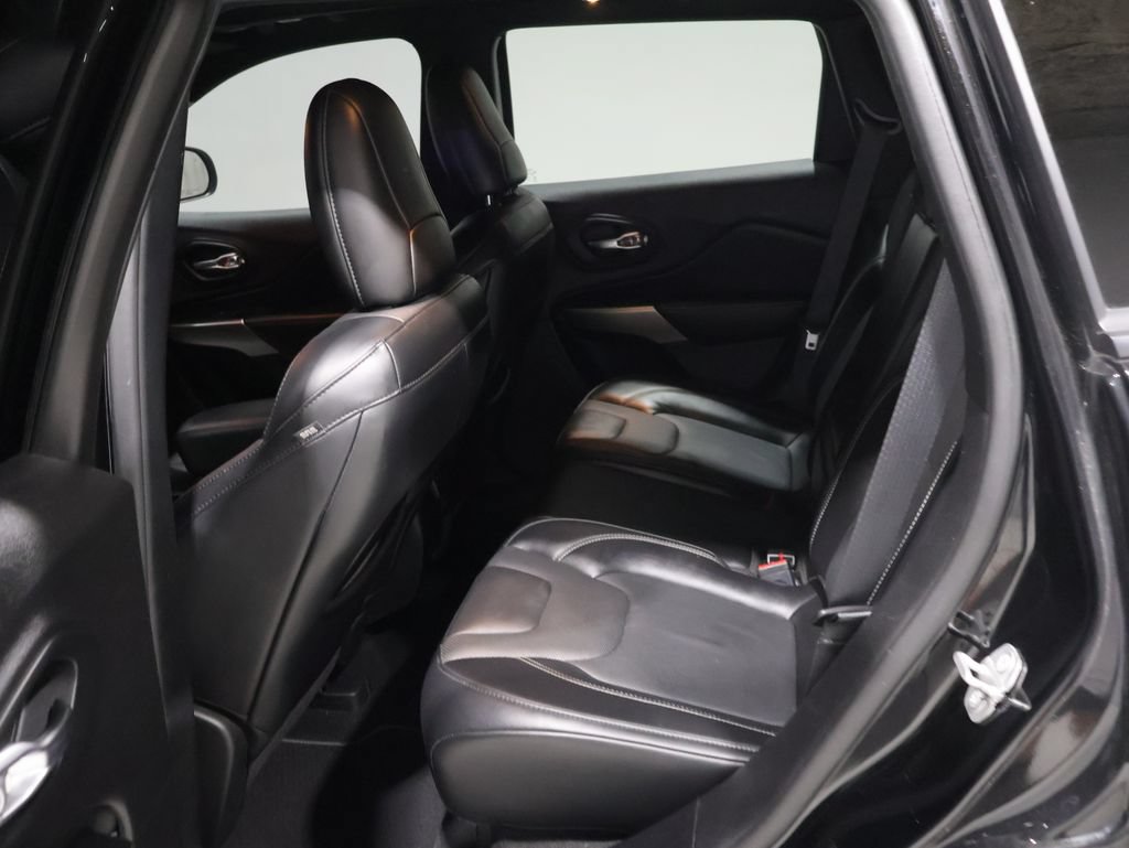 Used 2021 Jeep Cherokee Latitude Lux 80th Anniv w/ Quick Order Package 2YU 80th AWD/4WD image 19