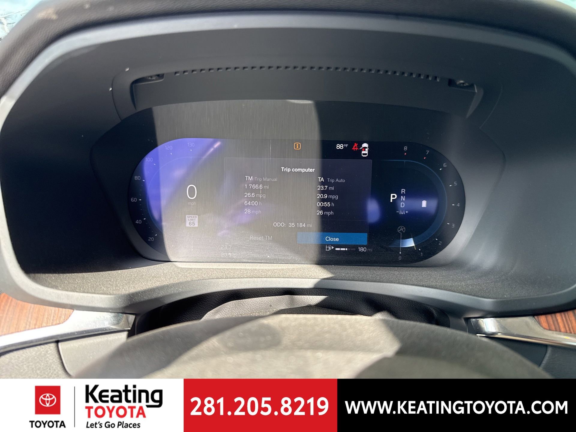 Used 2024 Volvo S60 B5 Plus image 19