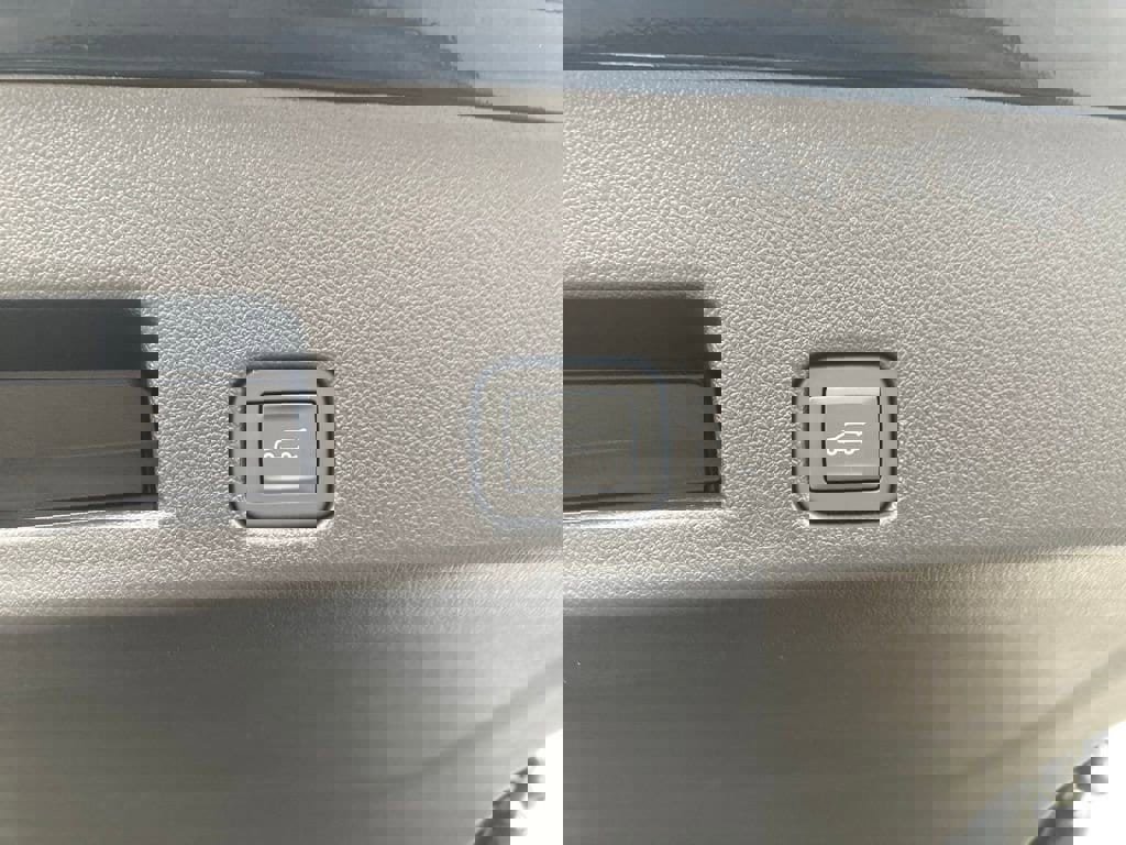 New 2026 Chevrolet Traverse LT w/ Midnight/Sport Edition image 26