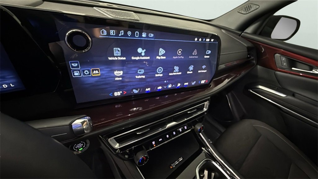 Used 2024 Chevrolet Traverse Z71 w/ Enhanced Driving Package image 21