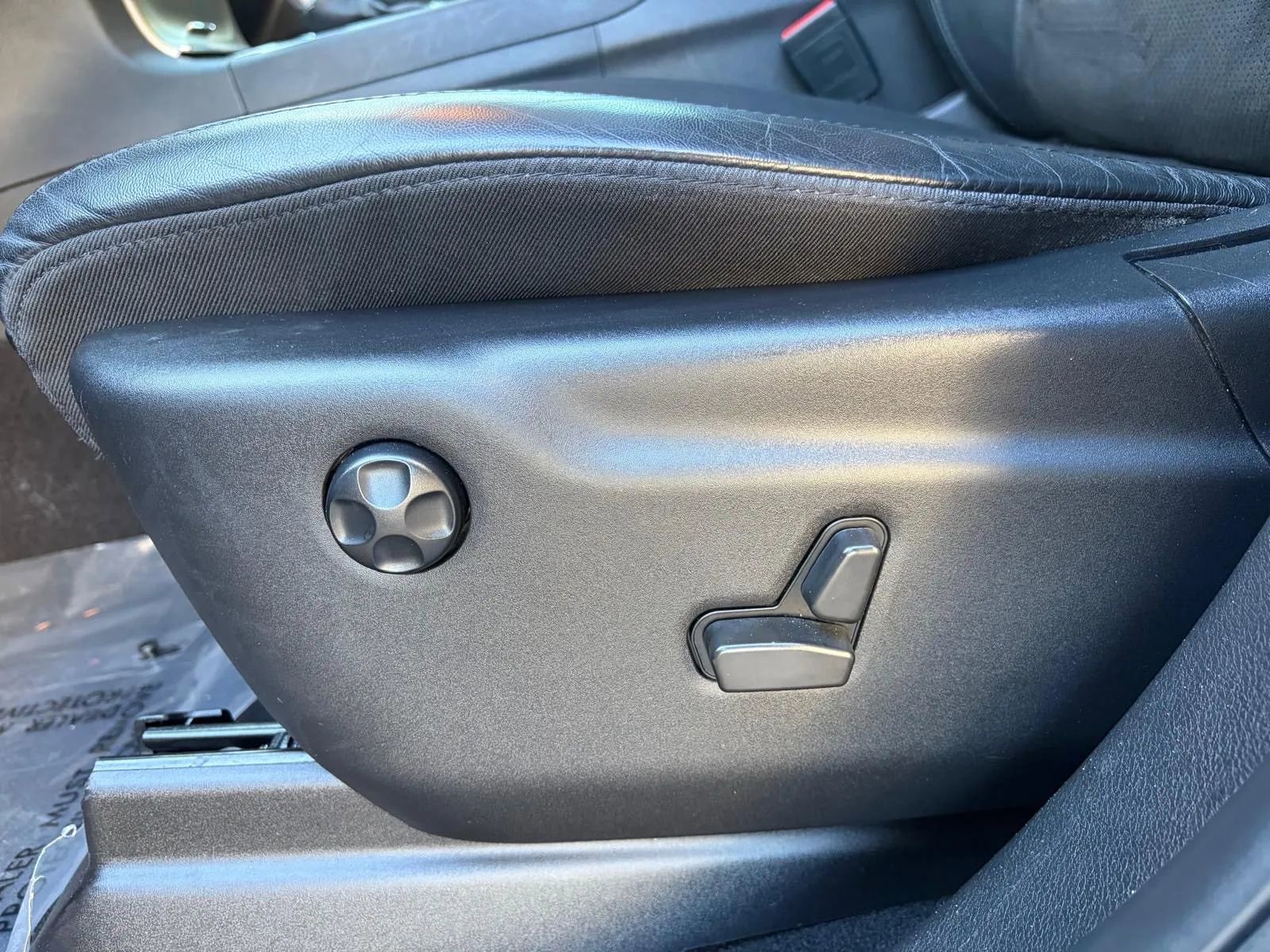 Used 2021 Jeep Grand Cherokee Laredo X image 23