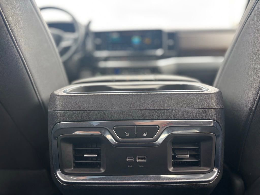 Used 2024 Chevrolet Silverado 2500 High Country w/ Technology Package image 25