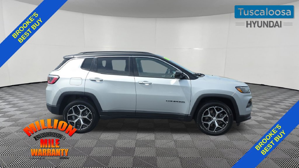 Used 2024 Jeep Compass Limited AWD/4WD image 9