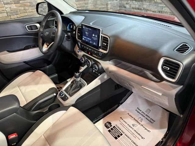 New 2026 Hyundai Venue SEL FWD image 30
