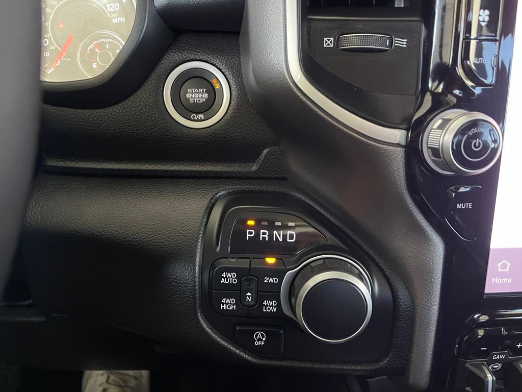 Used 2025 RAM 1500 Big Horn AWD/4WD image 21