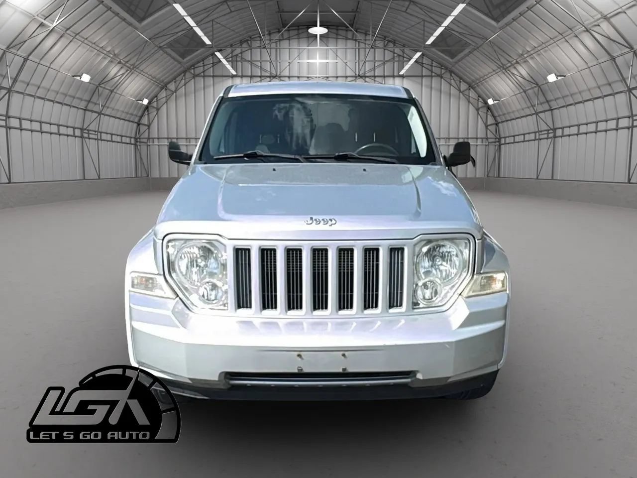 Used 2012 Jeep Liberty Sport AWD/4WD image 2