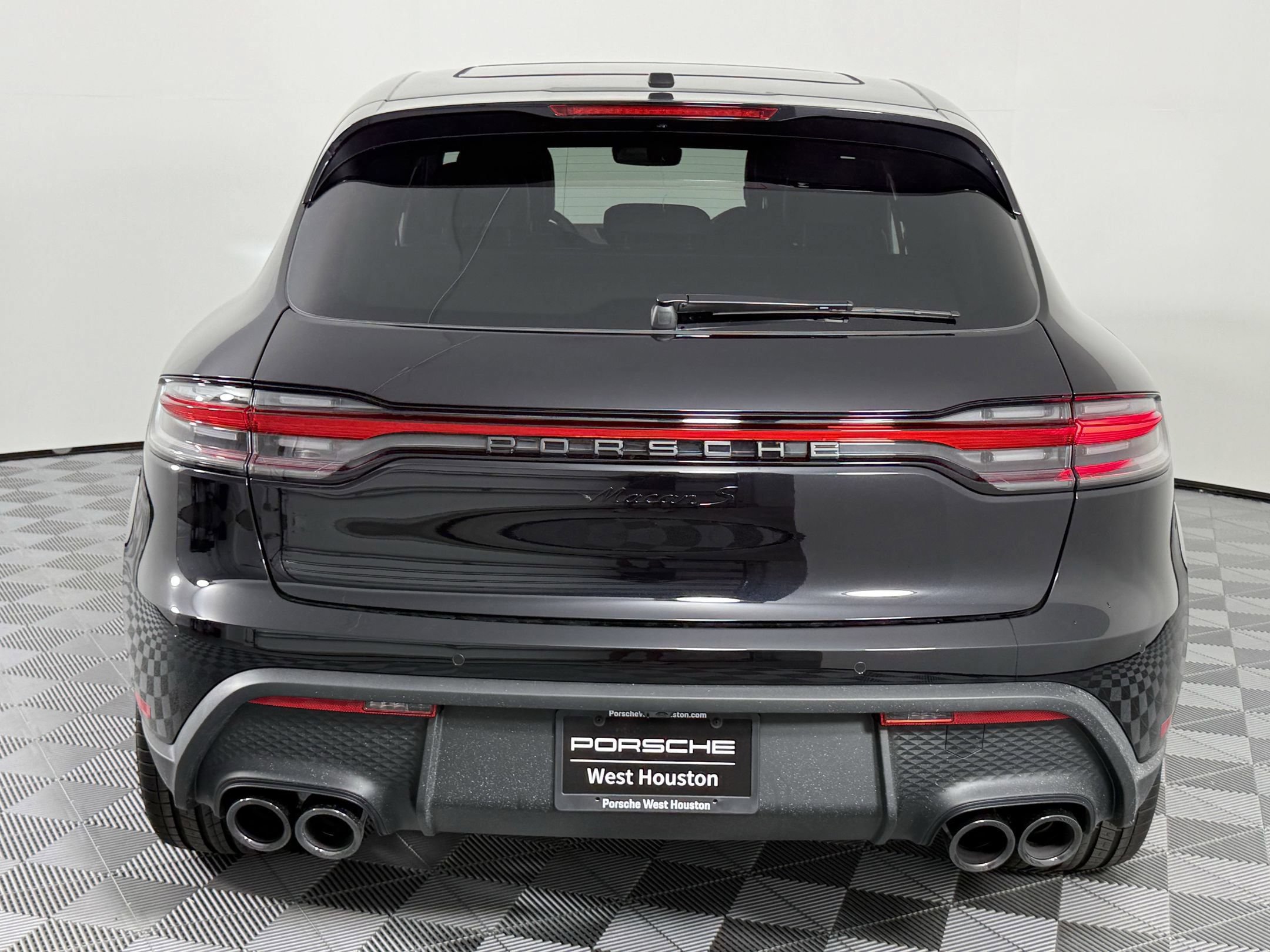 Certified 2026 Porsche Macan S AWD/4WD image 10