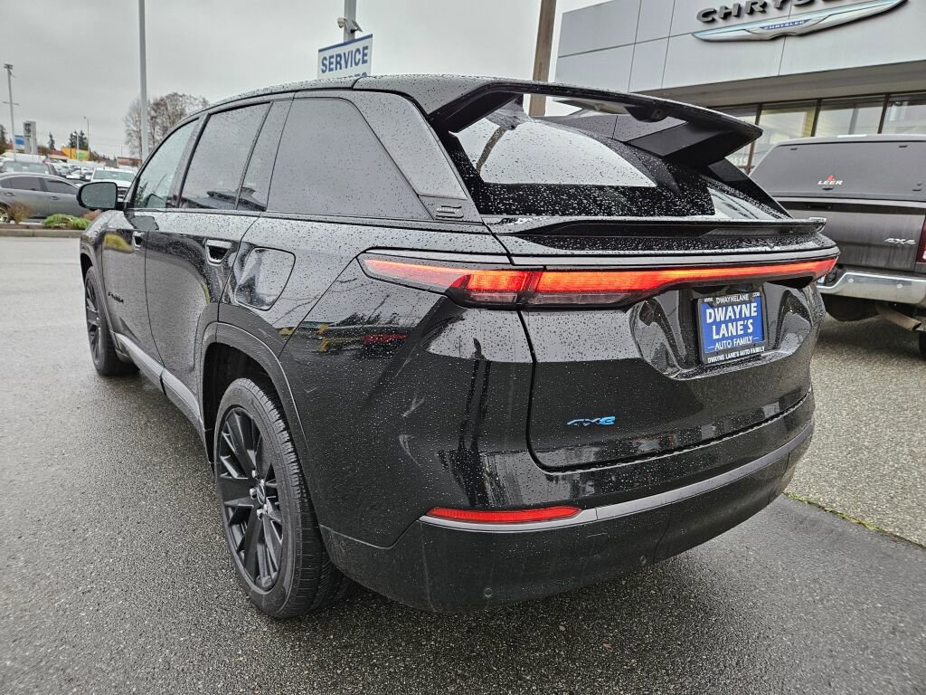 Used 2024 Jeep Wagoneer Launch Edition image 3