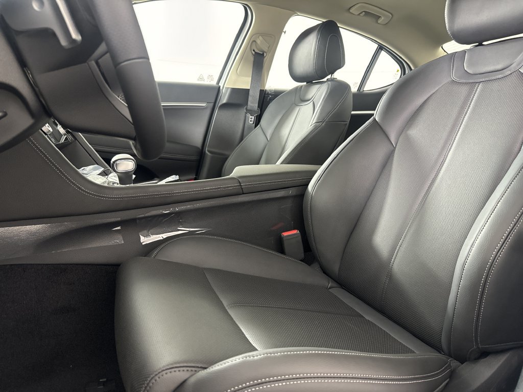 New 2026 Genesis G70 2.5T RWD image 9