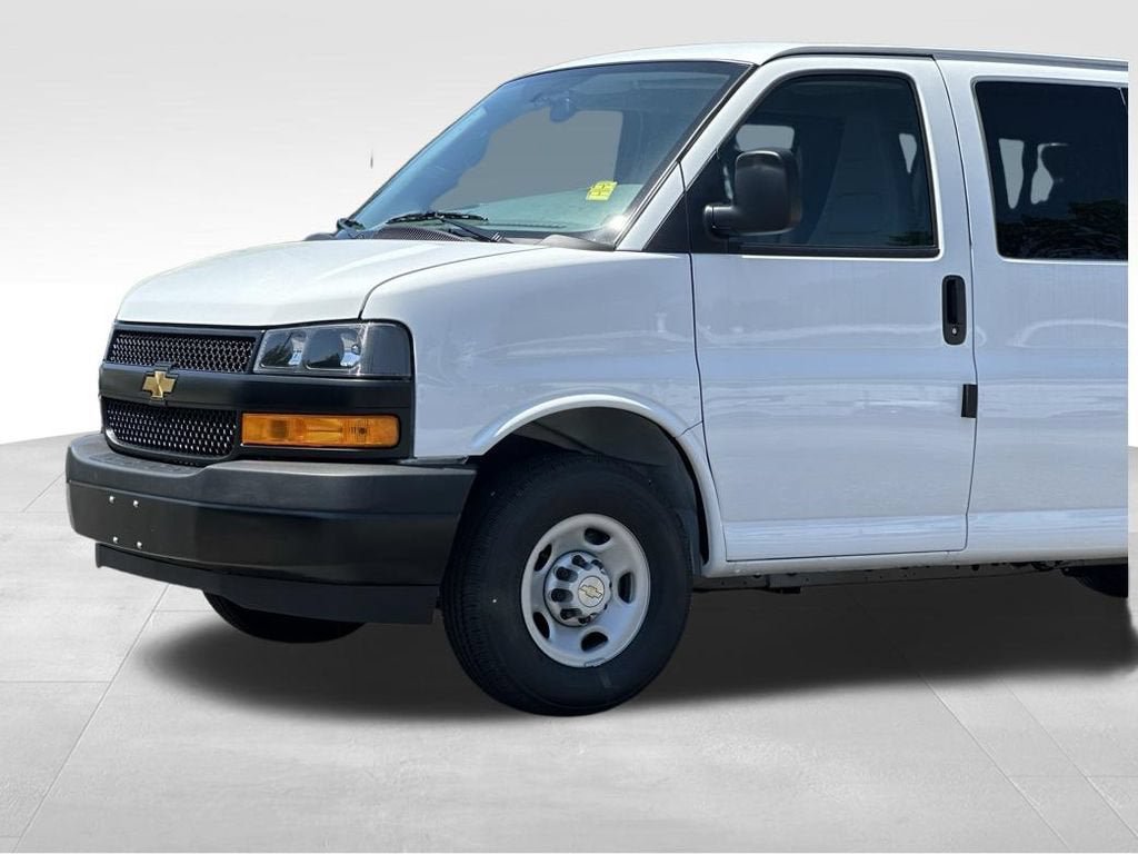 New 2026 Chevrolet Express 3500 LS RWD image 24