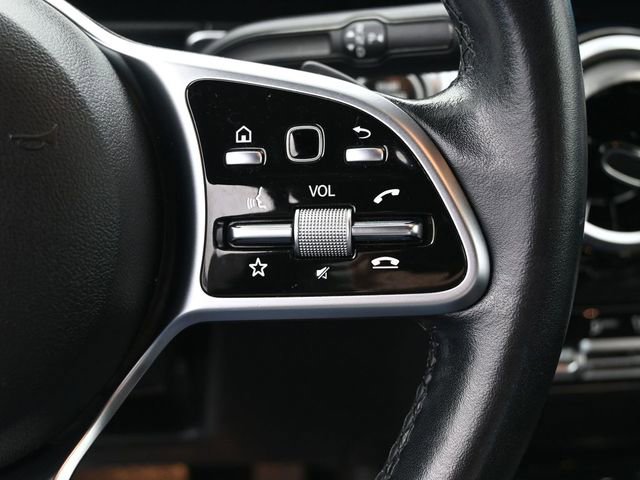 Used 2023 Mercedes-Benz GLB 250 4MATIC image 33