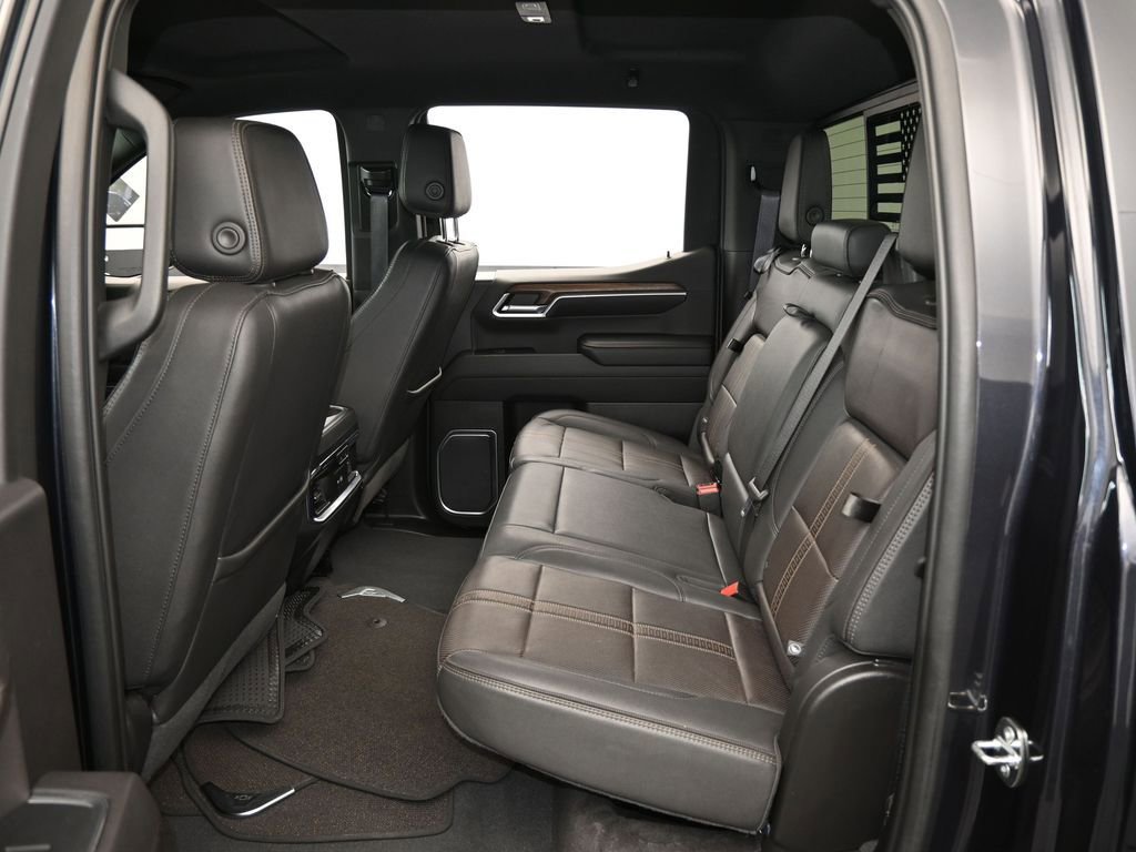 Used 2022 Chevrolet Silverado 1500 High Country image 43