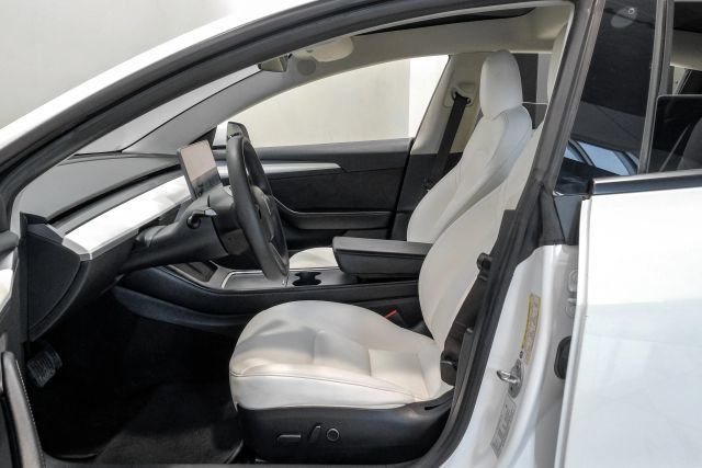 Used 2021 Tesla Model 3 Standard Range Plus RWD image 5