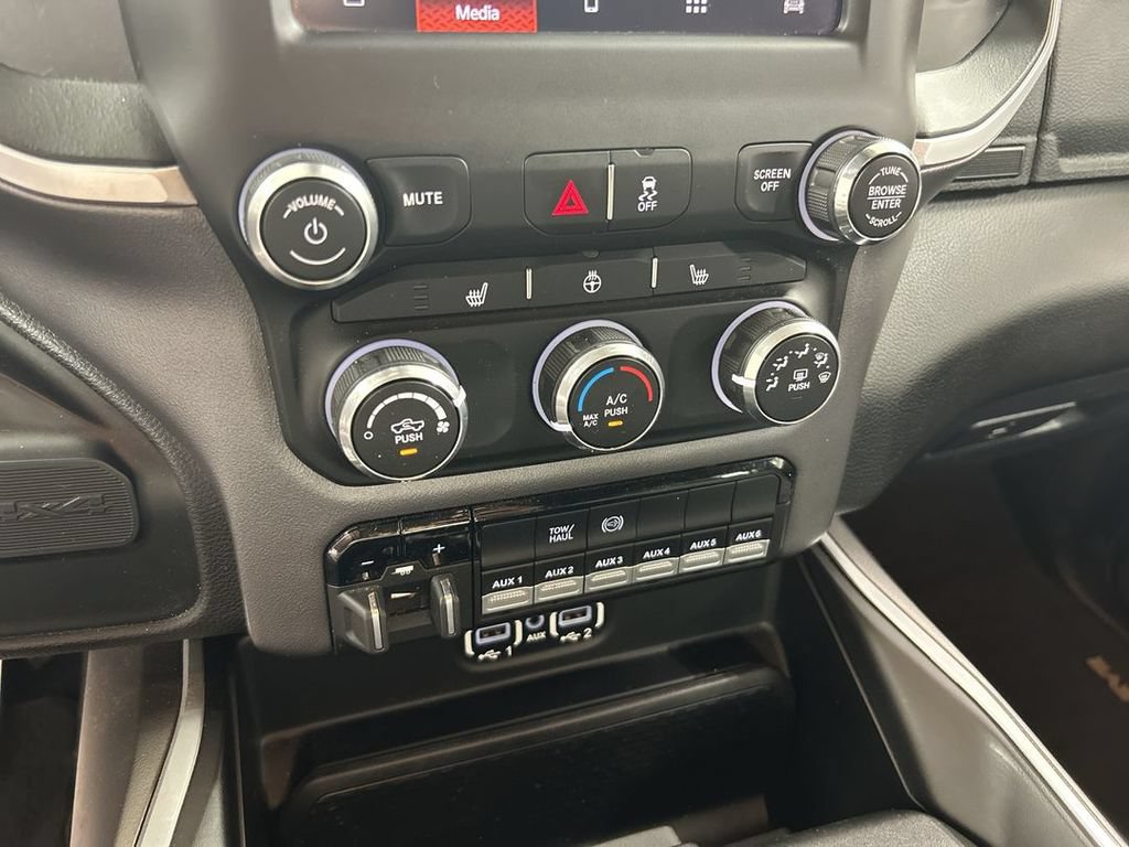 Used 2022 RAM 3500 Big Horn w/ Level A Equipment Group AWD/4WD image 16