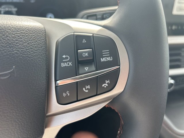 New 2025 Ford Explorer Active image 25