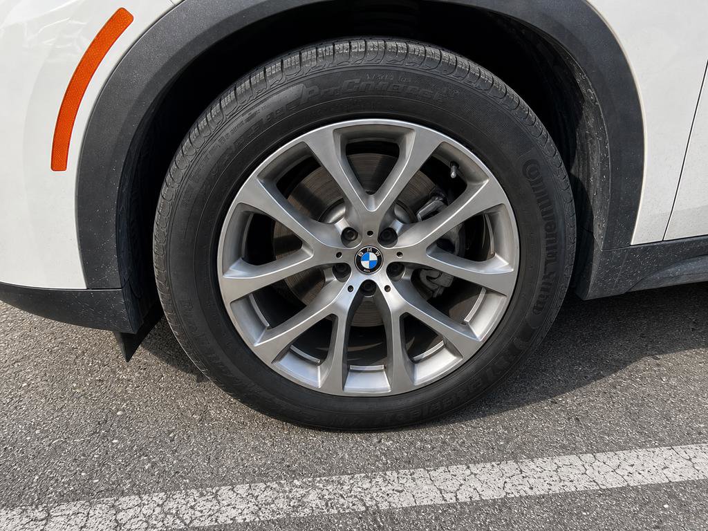 Used 2020 BMW X6 sDrive40i RWD image 3