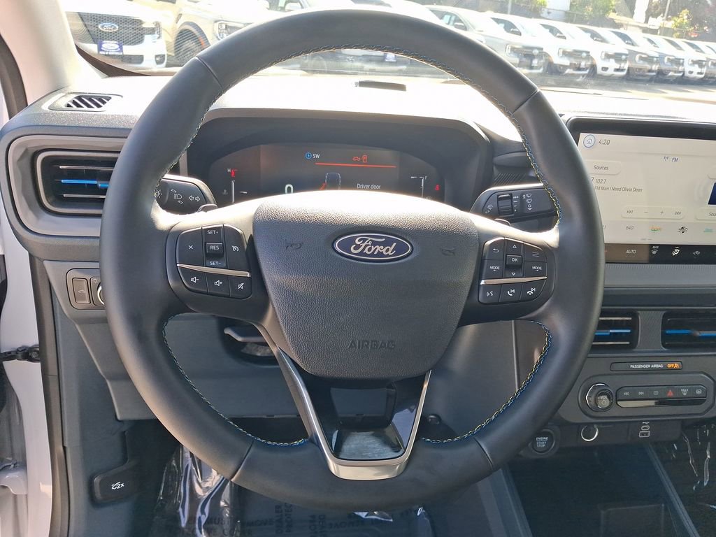 Used 2026 Ford Maverick Lobo image 15