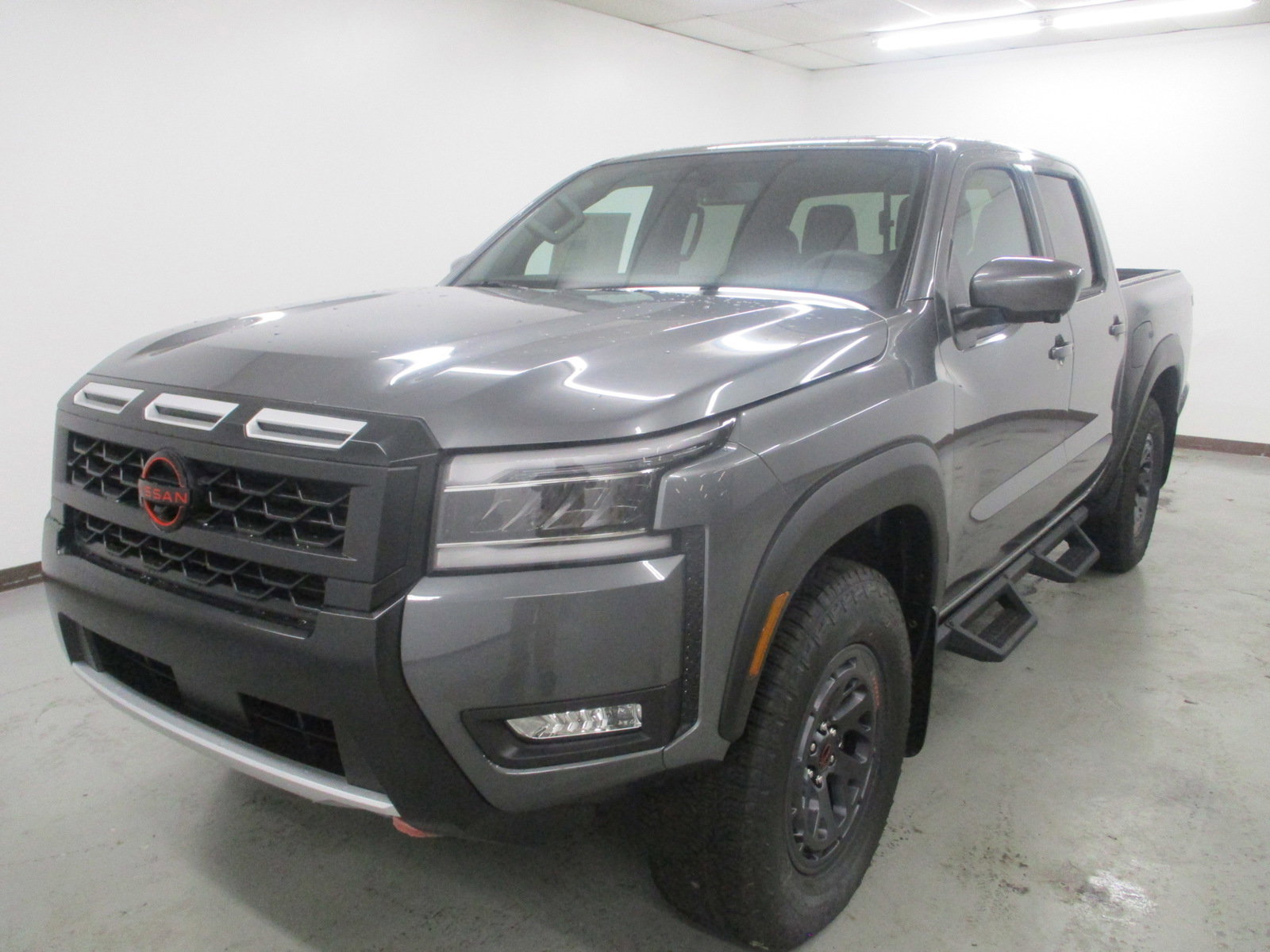 New 2025 Nissan Frontier PRO-4X w/ Pro Premium Package