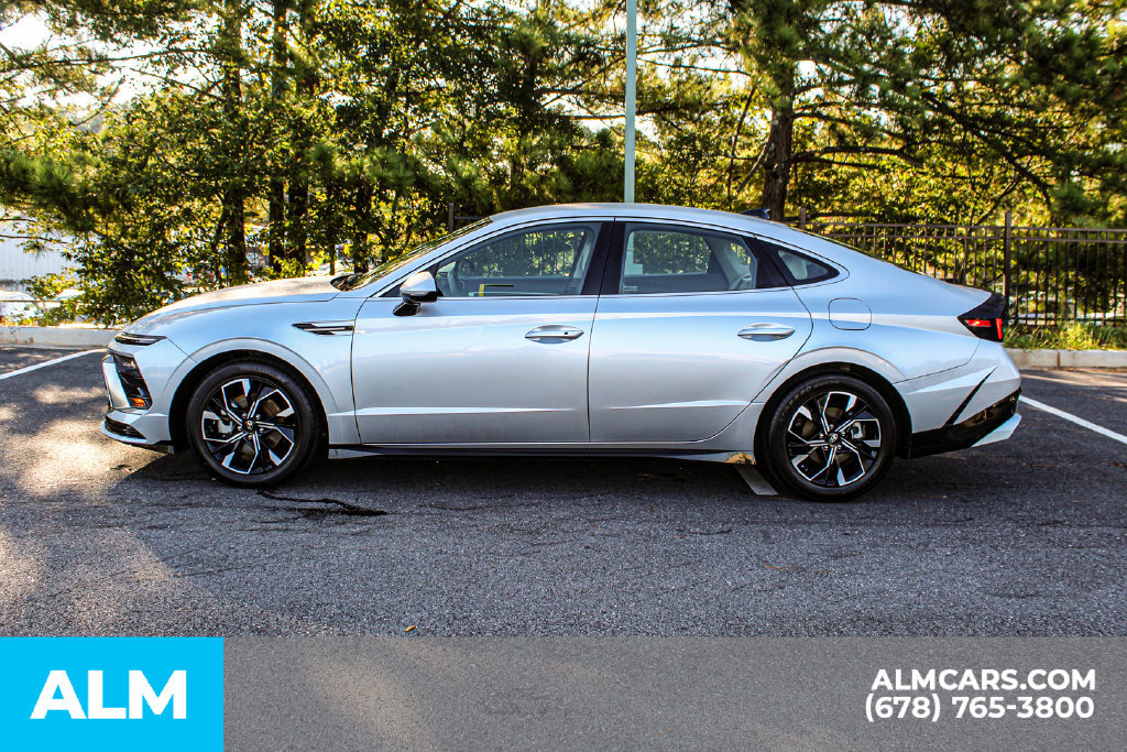 Used 2025 Hyundai Sonata SEL FWD image 6