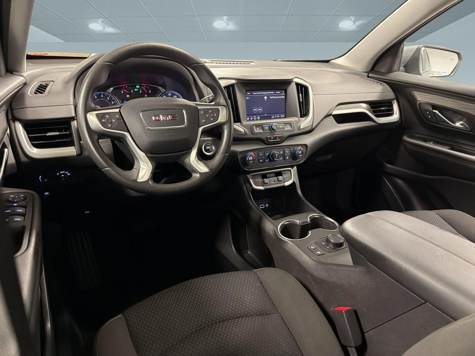 Used 2023 GMC Terrain SLE w/ Driver Convenience Package FWD image 28