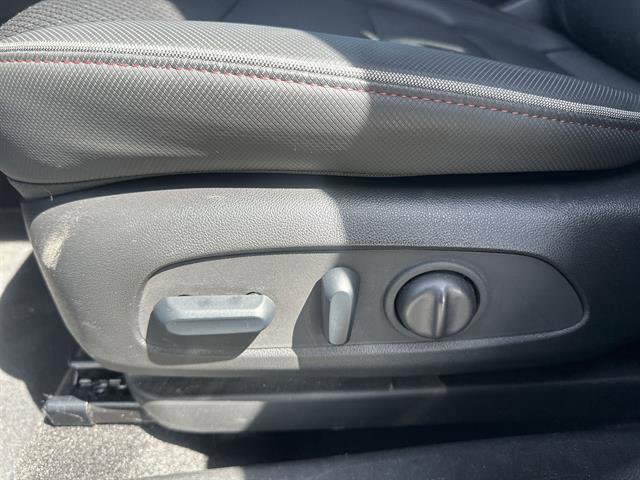 Used 2023 Chevrolet TrailBlazer RS w/ Sun and Liftgate Package image 14
