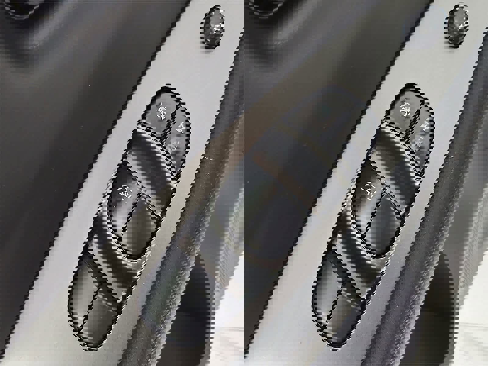 Used 2022 Nissan Leaf S image 17