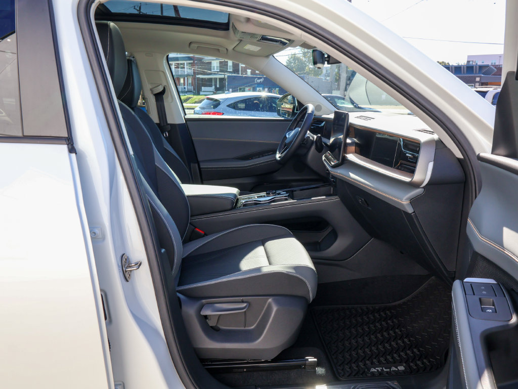 New 2027 Volkswagen Atlas SE AWD/4WD image 33