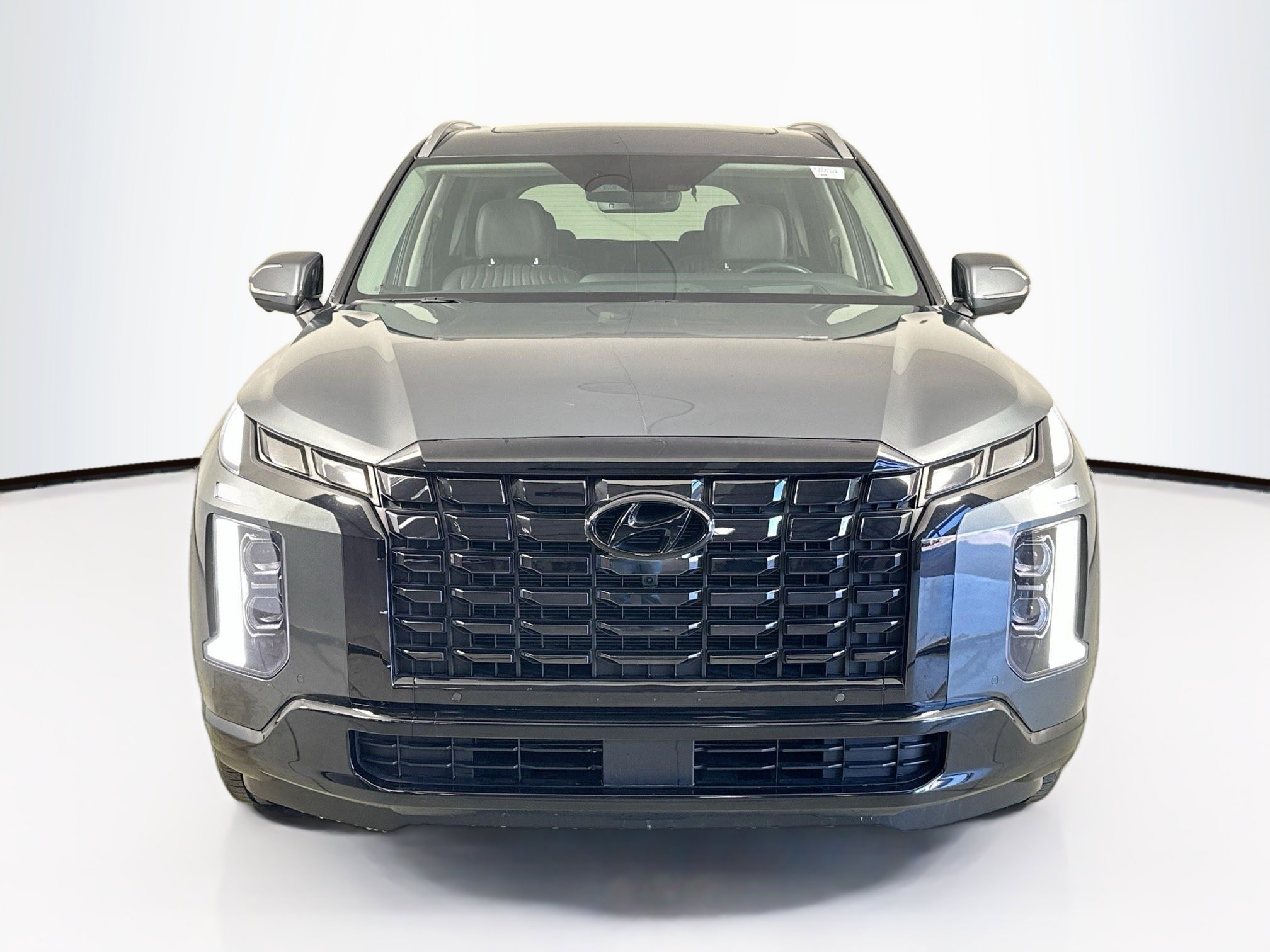 Used 2023 Hyundai Palisade Limited image 2